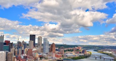 Attacco hacker agli USA: sotto scacco Twitter e Spotify (anche in Italia)