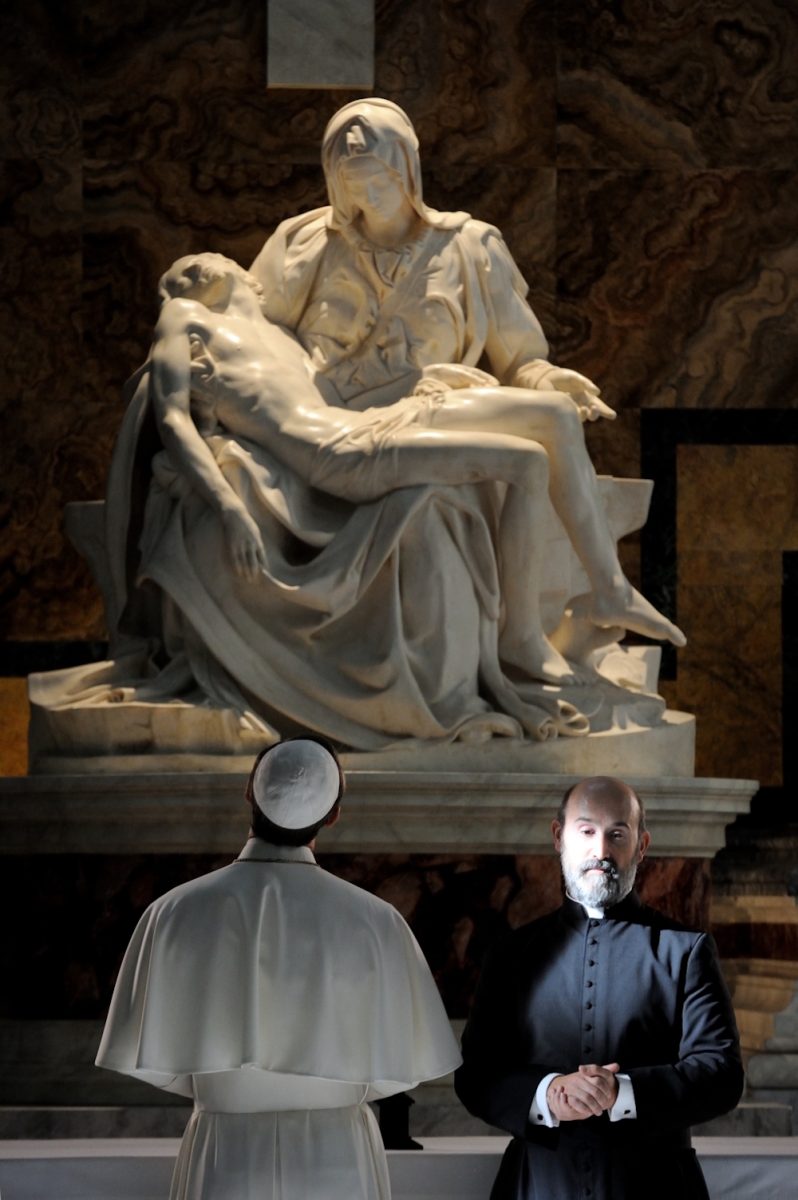 The Young Pope: tutte le foto e il trailer della serie tv di Sorrentino The Young Pope: tutte le foto e il trailer della serie tv di Sorrentino