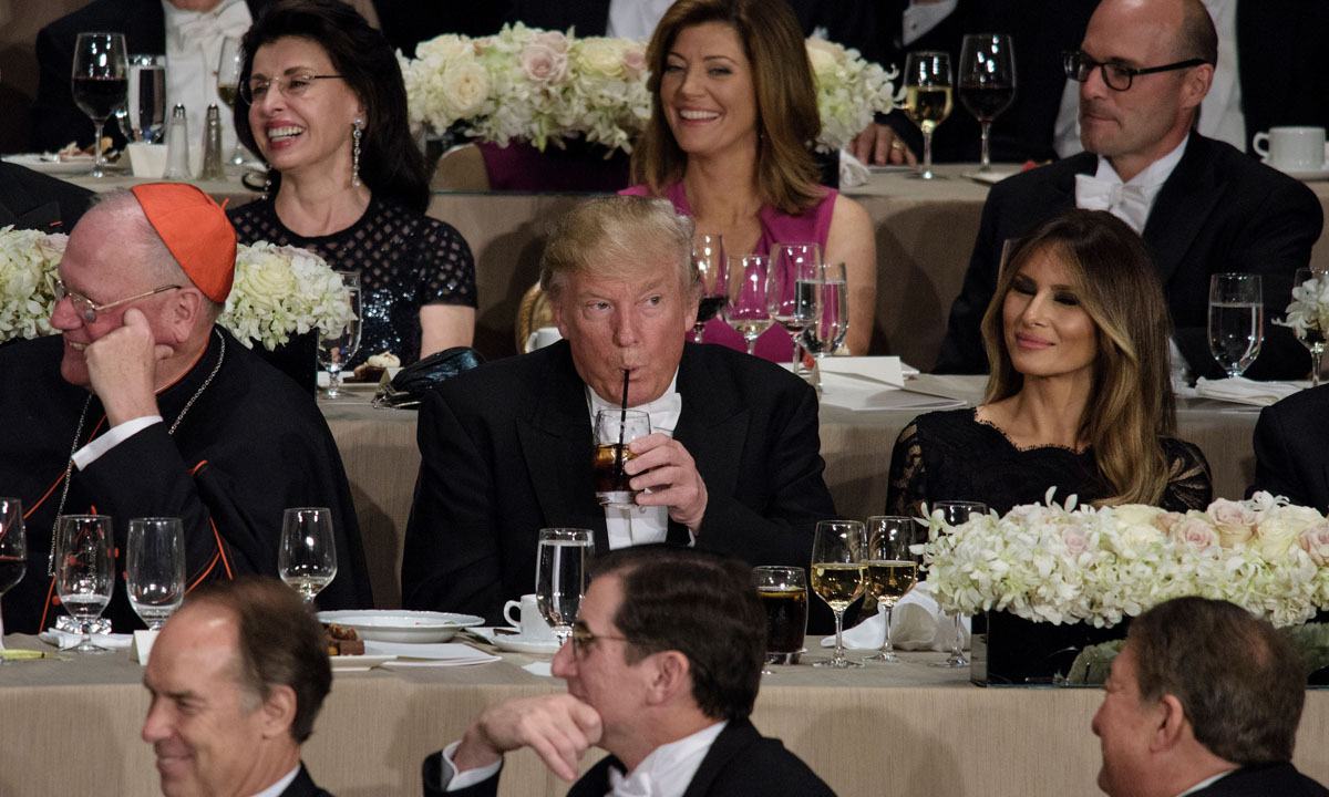 USA, Clinton e Trump alla “cena ironica” col cardinale Nolan