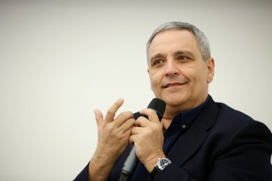 De Giovanni: “Le regole per scrivere un giallo”