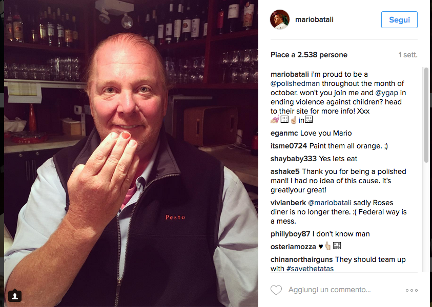 Chi è Mario Batali, lo chef italoamericano che cucina per Renzi alla Casa Bianca Chi è Mario Batali, lo chef italoamericano che cucina per Renzi alla Casa Bianca