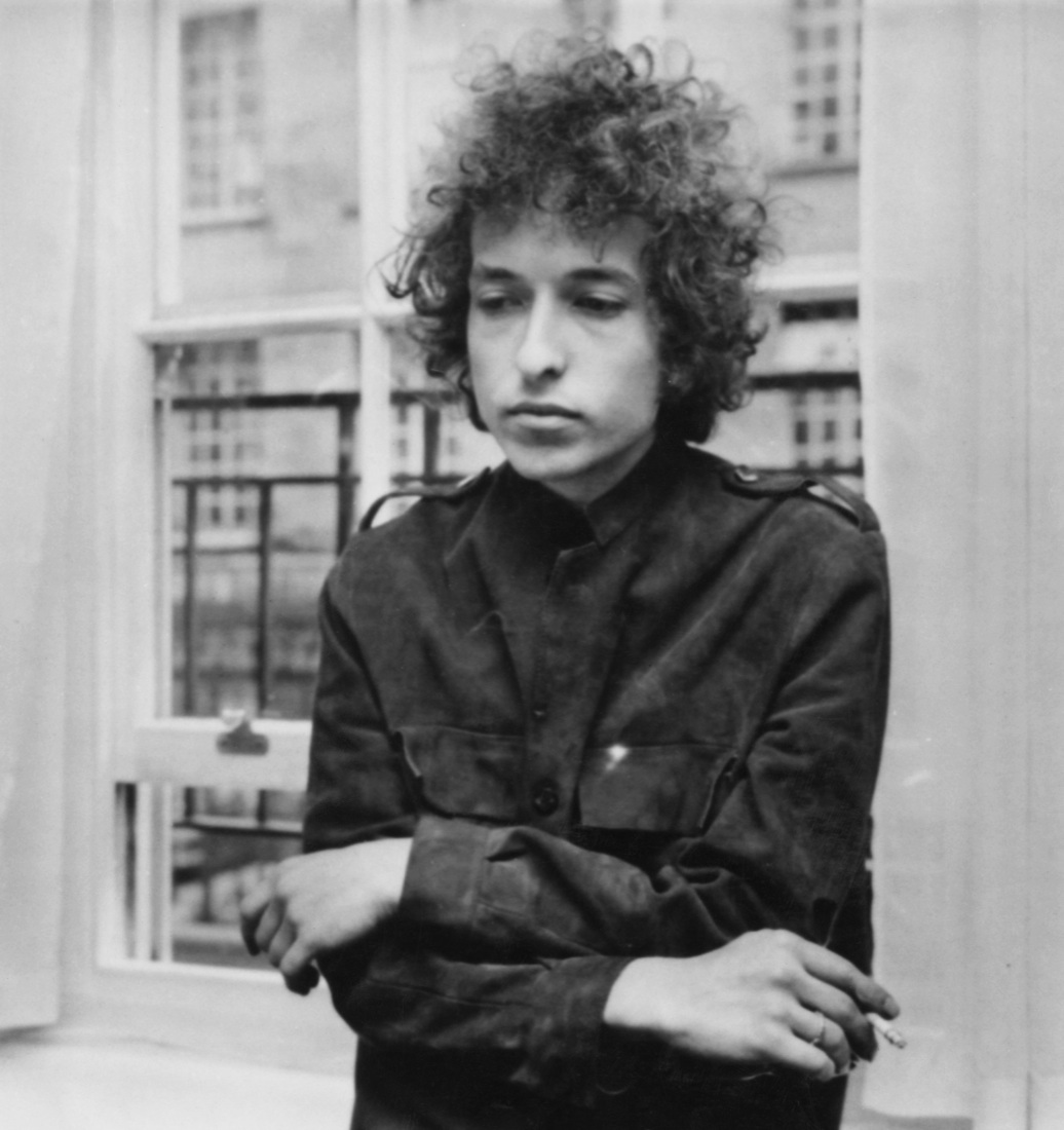Bob Dylan fa il Bob Dylan: non risponde al telefono. Nobel a rischio?
