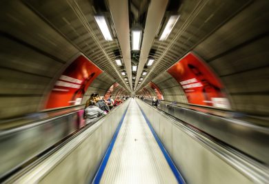 Se anche l’Intelligenza Artificiale prende la metro (ed è più brava di noi)