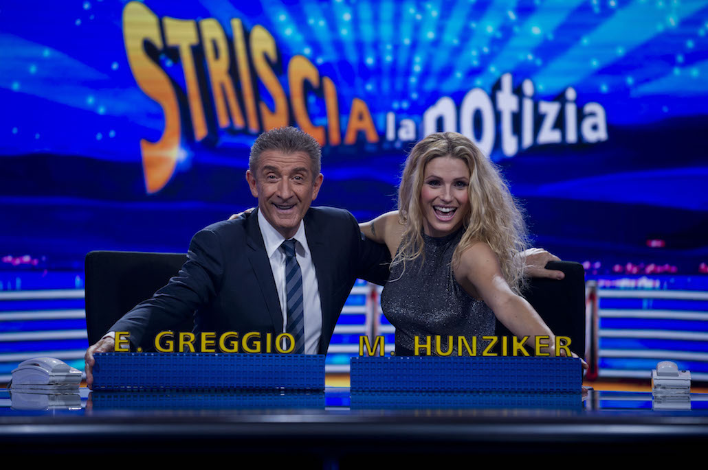 Striscia a Notizia: aggredito l’inviato Luca Abete, stasera il video integrale Striscia a Notizia: aggredito l’inviato Luca Abete, stasera il video integrale