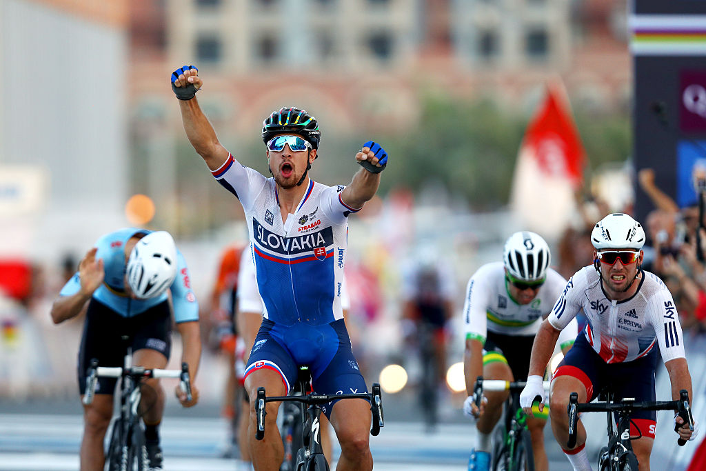 Ciclismo: Peter Sagan fa il bis, è ancora campione del mondo su strada Ciclismo: Peter Sagan fa il bis, è ancora campione del mondo su strada