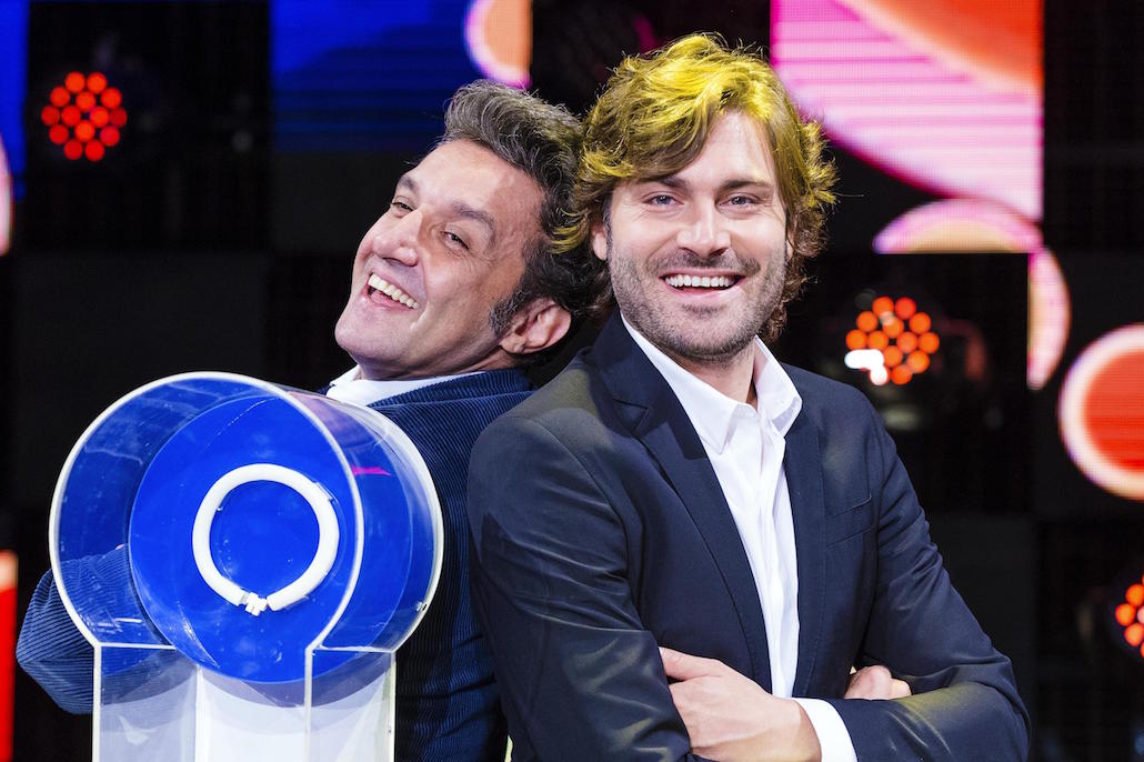Dieci cose: al via il nuovo show di Rai 1, Buffon e Cattelan primi protagonisti Dieci cose: al via il nuovo show di Rai 1, Buffon e Cattelan primi protagonisti