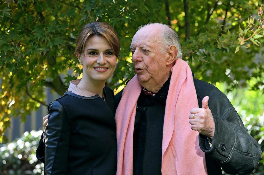 Omaggio a Dario Fo: ecco come le tivù ricordano l’eterno “giullare” Omaggio a Dario Fo: ecco come le tivù ricordano l’eterno “giullare”