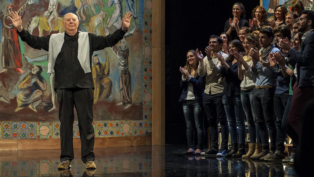Omaggio a Dario Fo: ecco come le tivù ricordano l’eterno “giullare” Omaggio a Dario Fo: ecco come le tivù ricordano l’eterno “giullare”