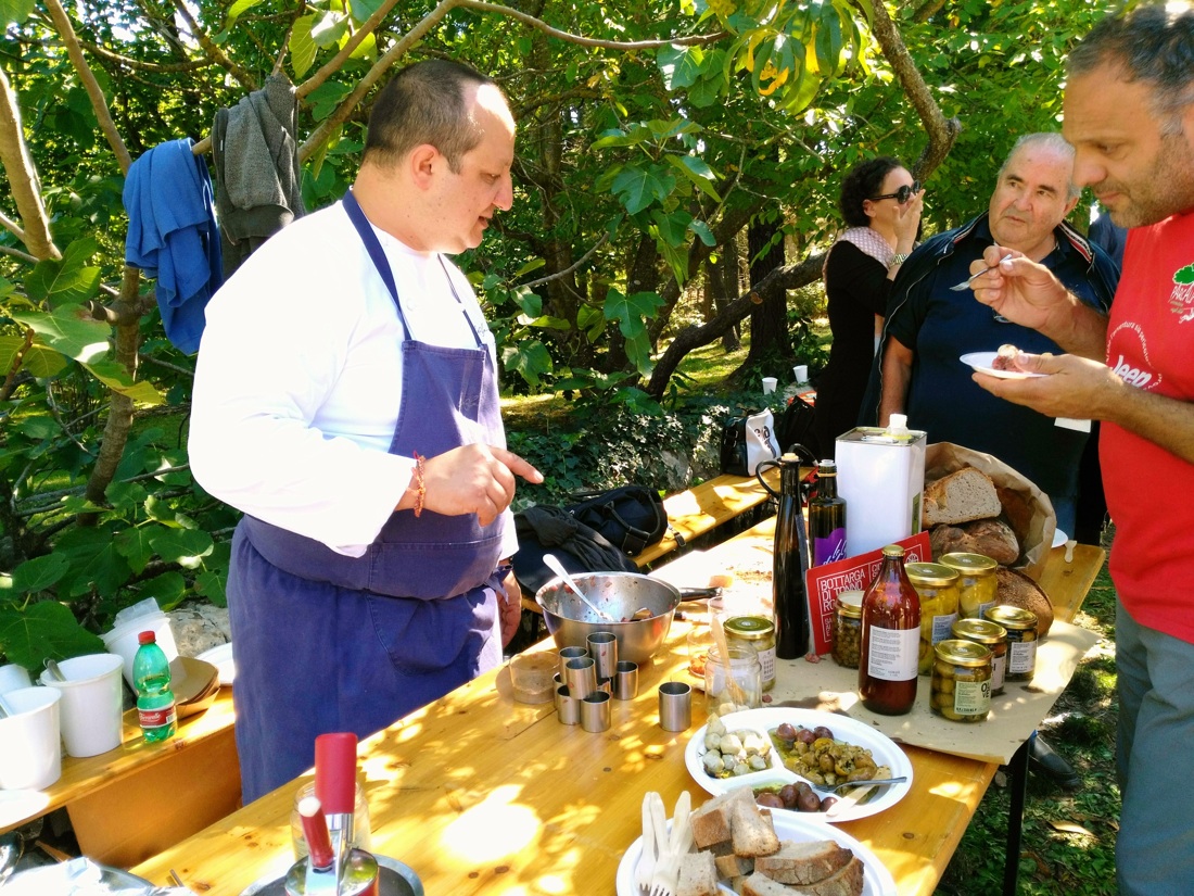 Fuoco! Food Festival: undici grandi chef, le braci e l’amore per la Sicilia Fuoco! Food Festival: undici grandi chef, le braci e l’amore per la Sicilia