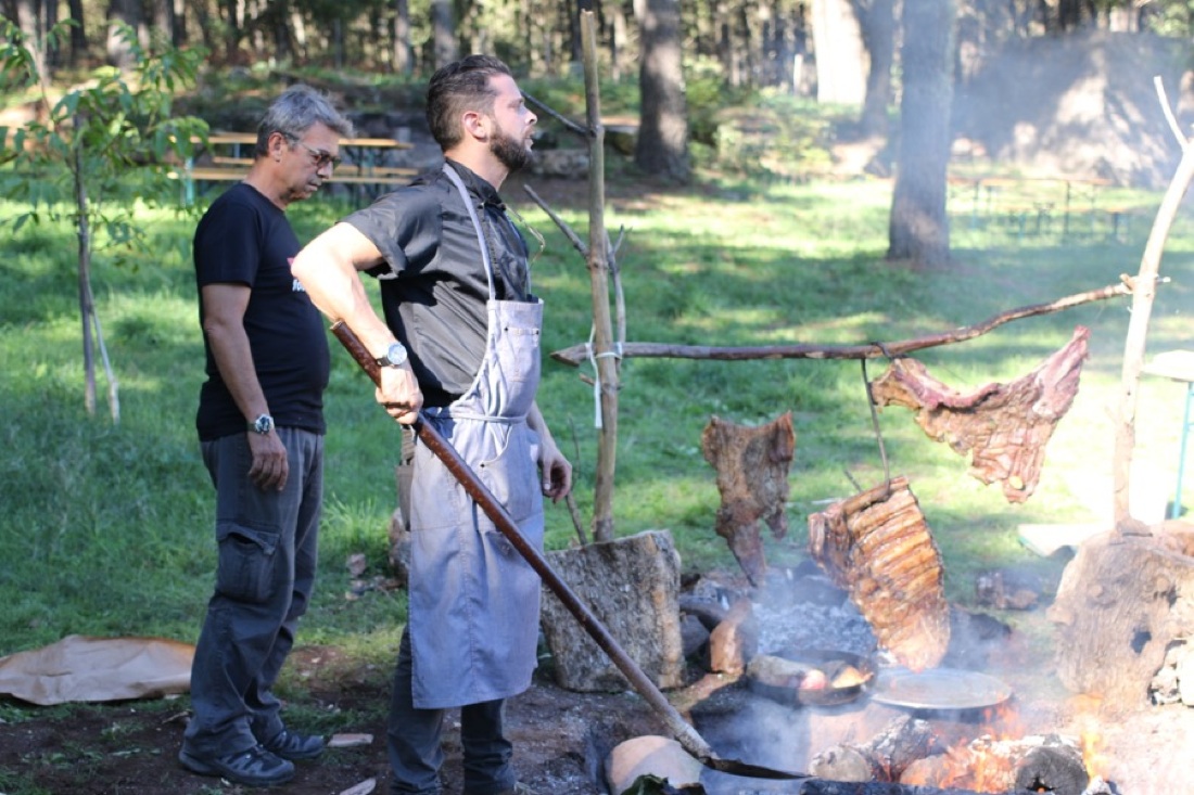 Fuoco! Food Festival: undici grandi chef, le braci e l’amore per la Sicilia Fuoco! Food Festival: undici grandi chef, le braci e l’amore per la Sicilia