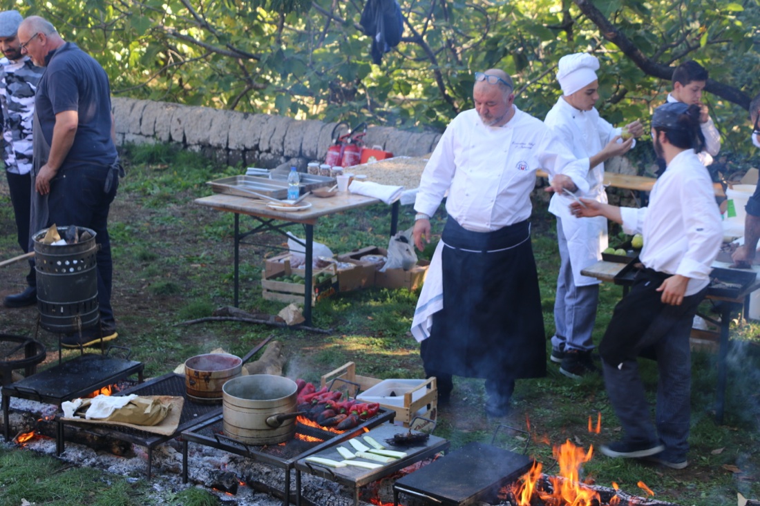 Fuoco! Food Festival: undici grandi chef, le braci e l’amore per la Sicilia Fuoco! Food Festival: undici grandi chef, le braci e l’amore per la Sicilia