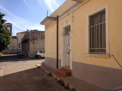 Bruciare i corpi per cancellare le tracce. Le storie di don Pippo e Lamiae