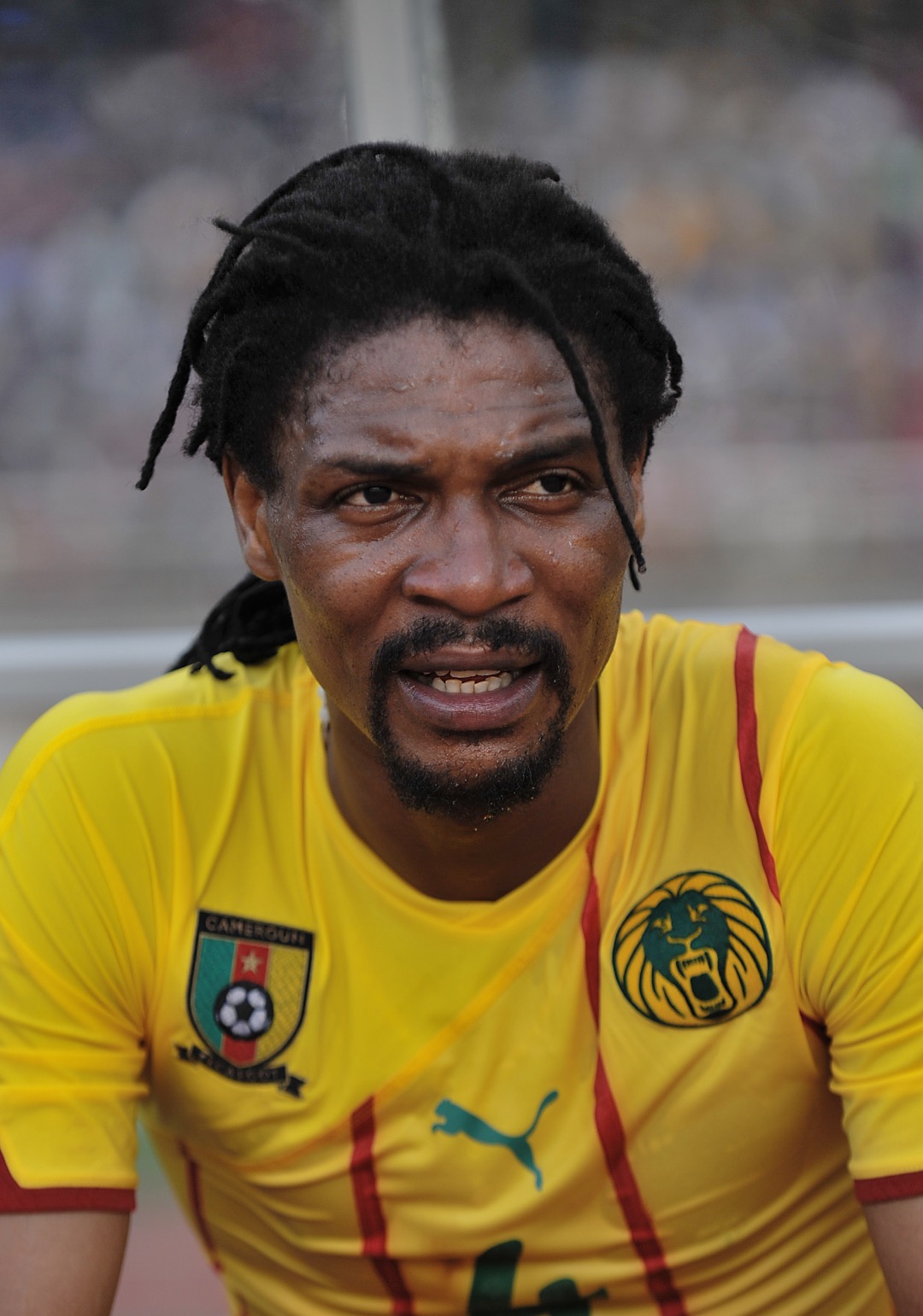Camerun, Rigobert Song trasferito in Francia: è uscito dal coma Camerun, Rigobert Song trasferito in Francia: è uscito dal coma