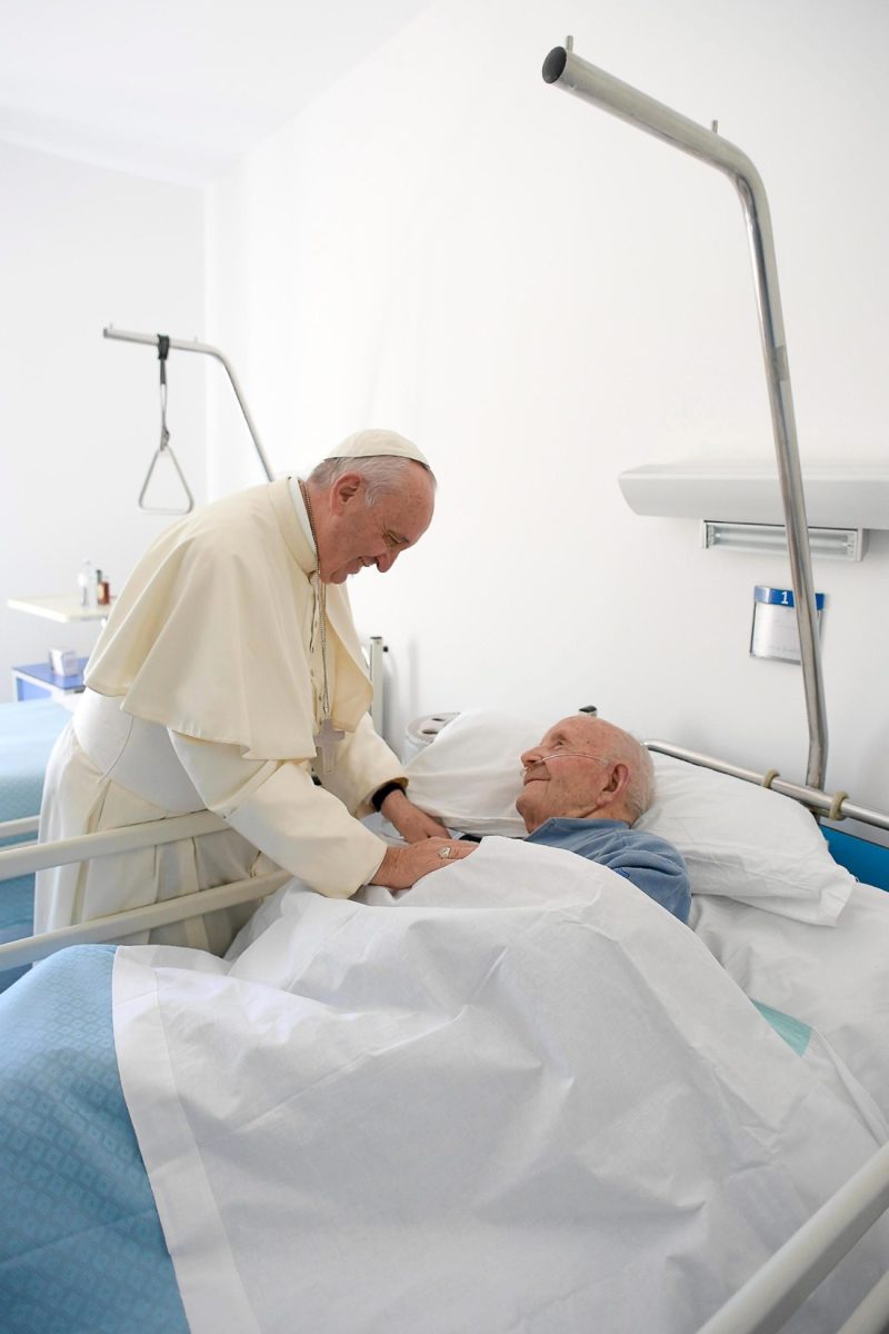 Papa Francesco ad Amatrice e sui luoghi del terremoto – FOTO Papa Francesco ad Amatrice e sui luoghi del terremoto – FOTO