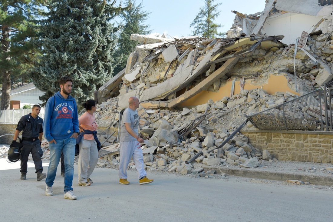 Papa Francesco ad Amatrice e sui luoghi del terremoto – FOTO Papa Francesco ad Amatrice e sui luoghi del terremoto – FOTO