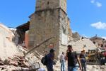 Papa Francesco ad Amatrice e sui luoghi del terremoto – FOTO Papa Francesco ad Amatrice e sui luoghi del terremoto – FOTO