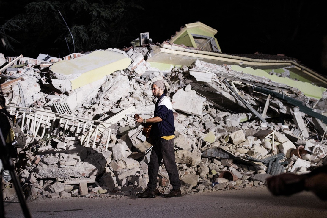 Papa Francesco ad Amatrice e sui luoghi del terremoto – FOTO Papa Francesco ad Amatrice e sui luoghi del terremoto – FOTO