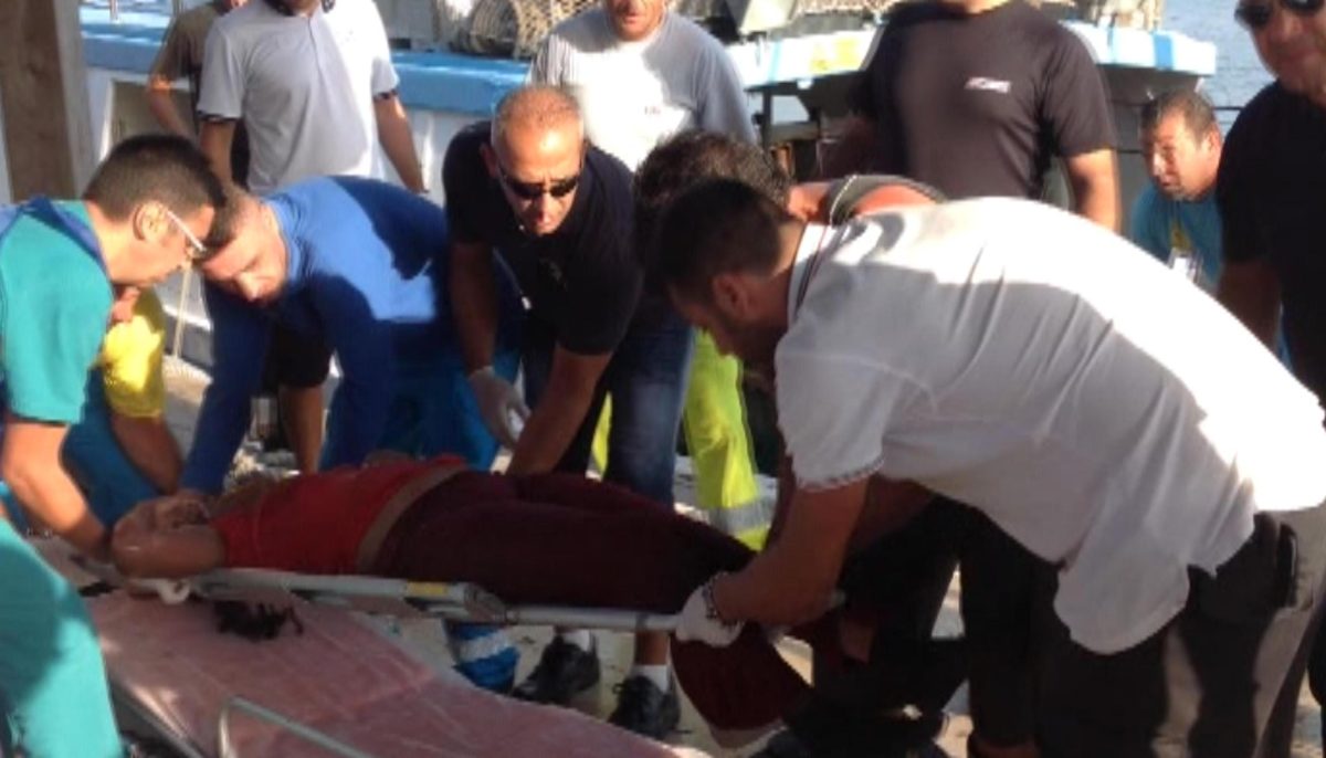 Galleria foto 'Migranti, non solo Sicilia: sbarchi anche in Puglia e Sardegna' - foto 7