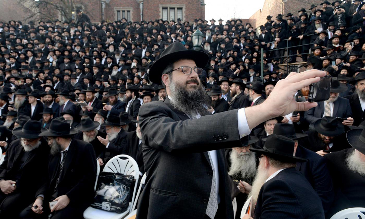 New York, migliaia di rabbini Lubavitch a raduno New York, migliaia di rabbini Lubavitch a raduno