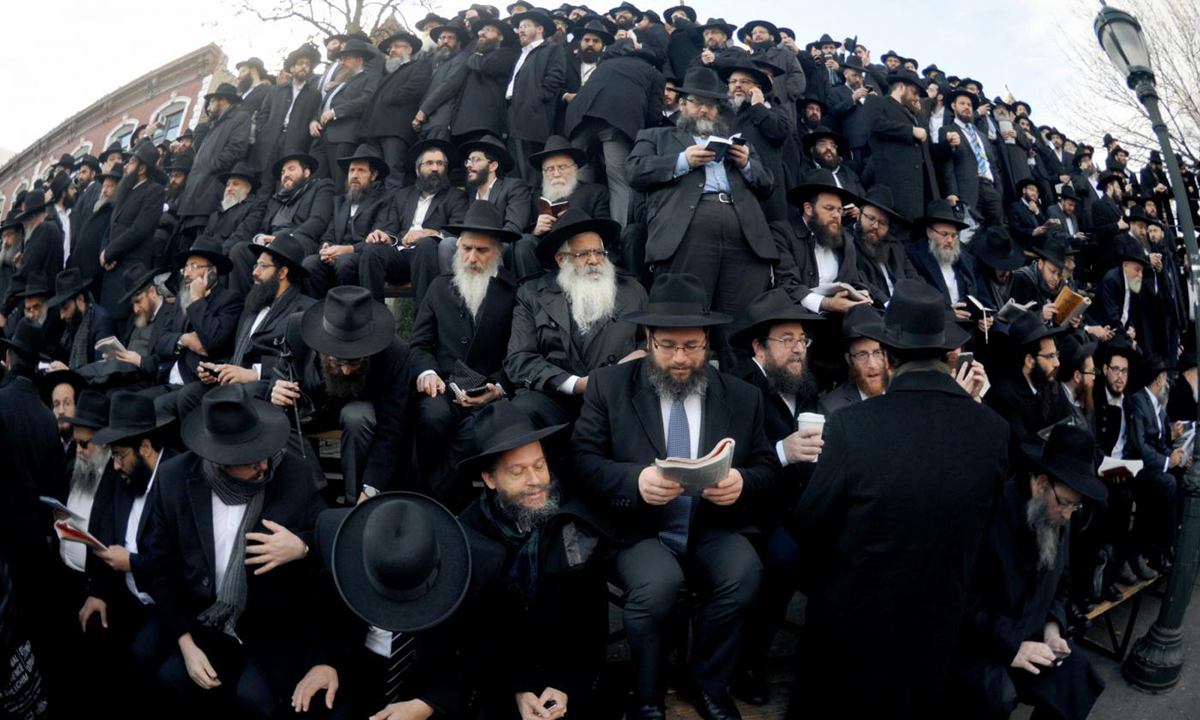 New York, migliaia di rabbini Lubavitch a raduno New York, migliaia di rabbini Lubavitch a raduno