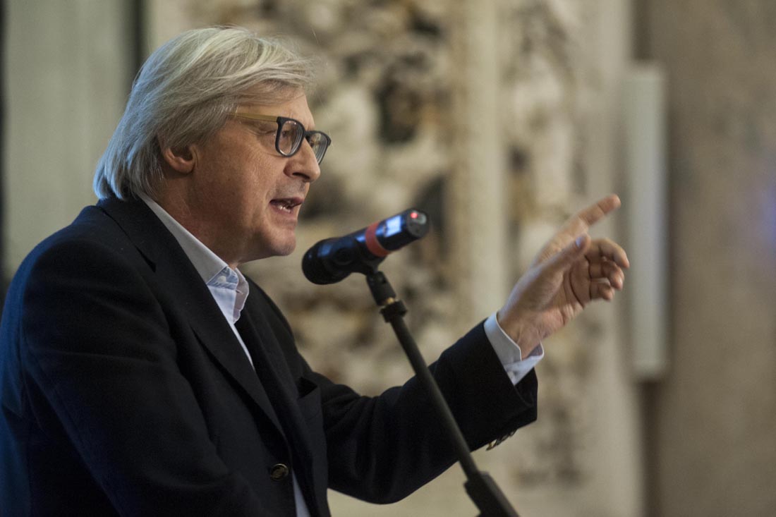 Sgarbi, la bellezza di Trapani e la speculazione che la mette in pericolo – FOTO Sgarbi, la bellezza di Trapani e la speculazione che la mette in pericolo – FOTO