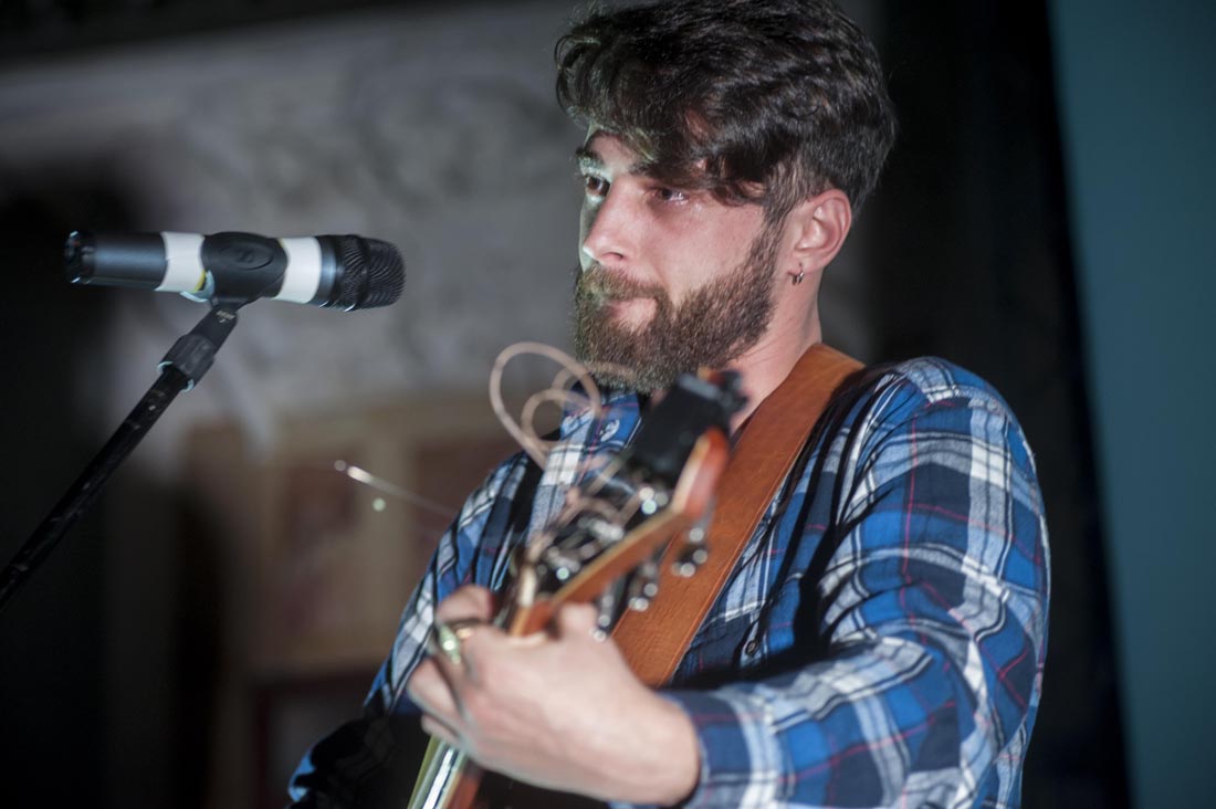 Giò Sada, dopo X Factor la riflessione di Volando al contrario – FOTO e VIDEO Giò Sada, dopo X Factor la riflessione di Volando al contrario – FOTO e VIDEO