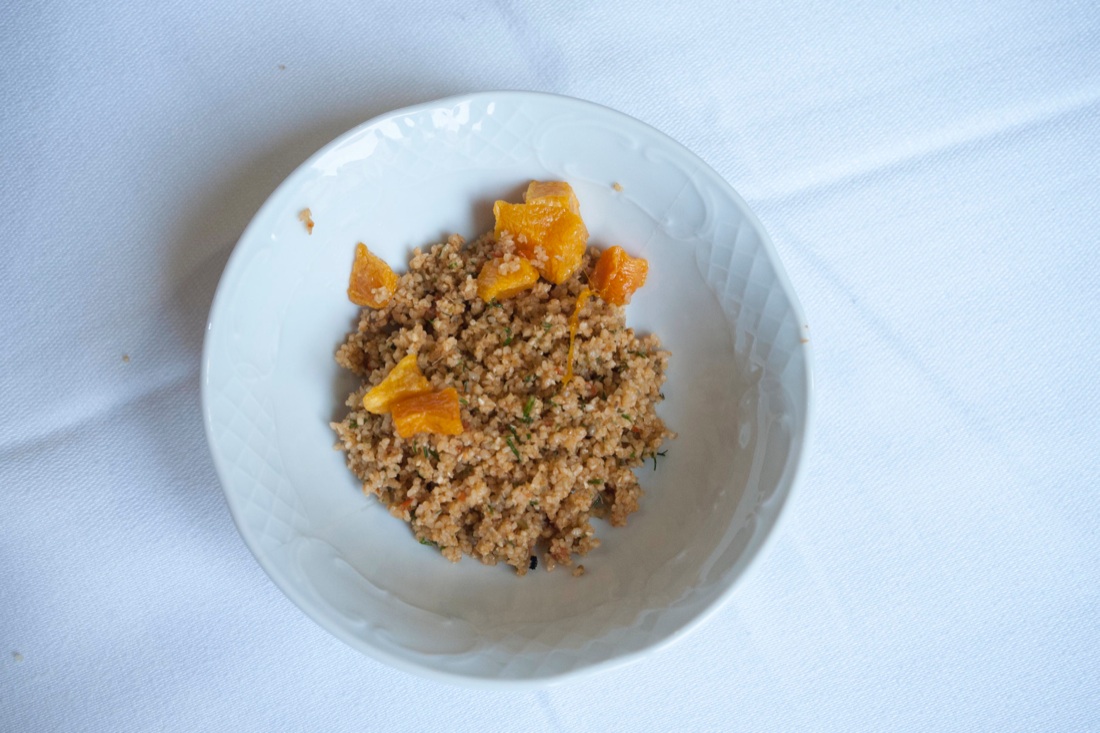 Il cous cous con la zucca fritta in agrodolce di Filippo La Mantia – FOTO e VIDEO Il cous cous con la zucca fritta in agrodolce di Filippo La Mantia – FOTO e VIDEO