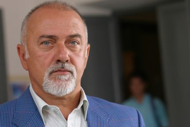 Giorgio Faletti: nei negozi l’album “Anche dopo che tutto si è spento”
