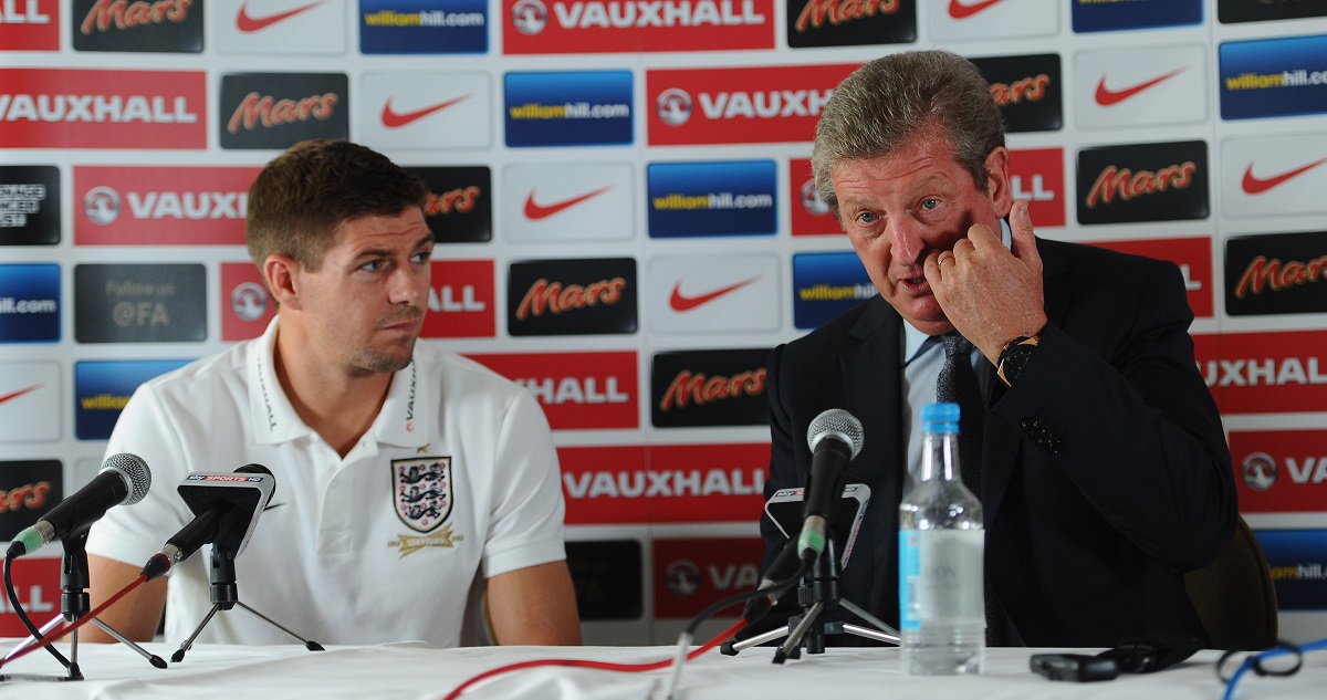 Steven Gerrard dà l’addio al calcio a 36 anni: storia di una leggenda