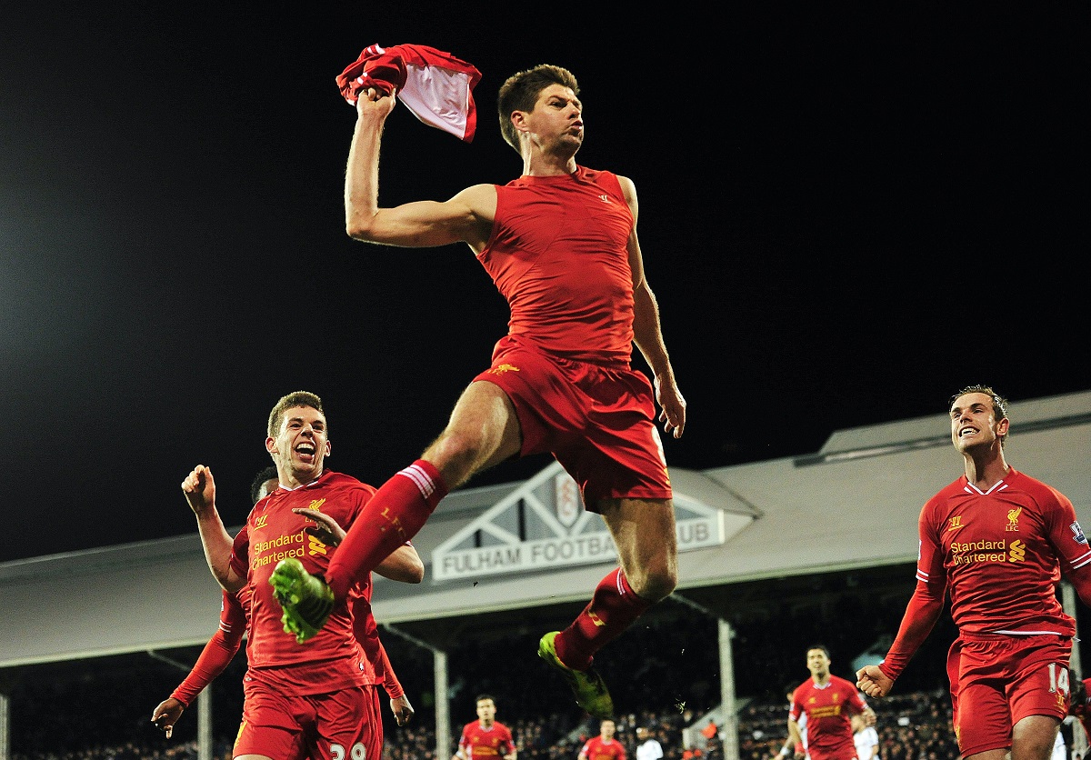 Steven Gerrard dà l’addio al calcio a 36 anni: storia di una leggenda