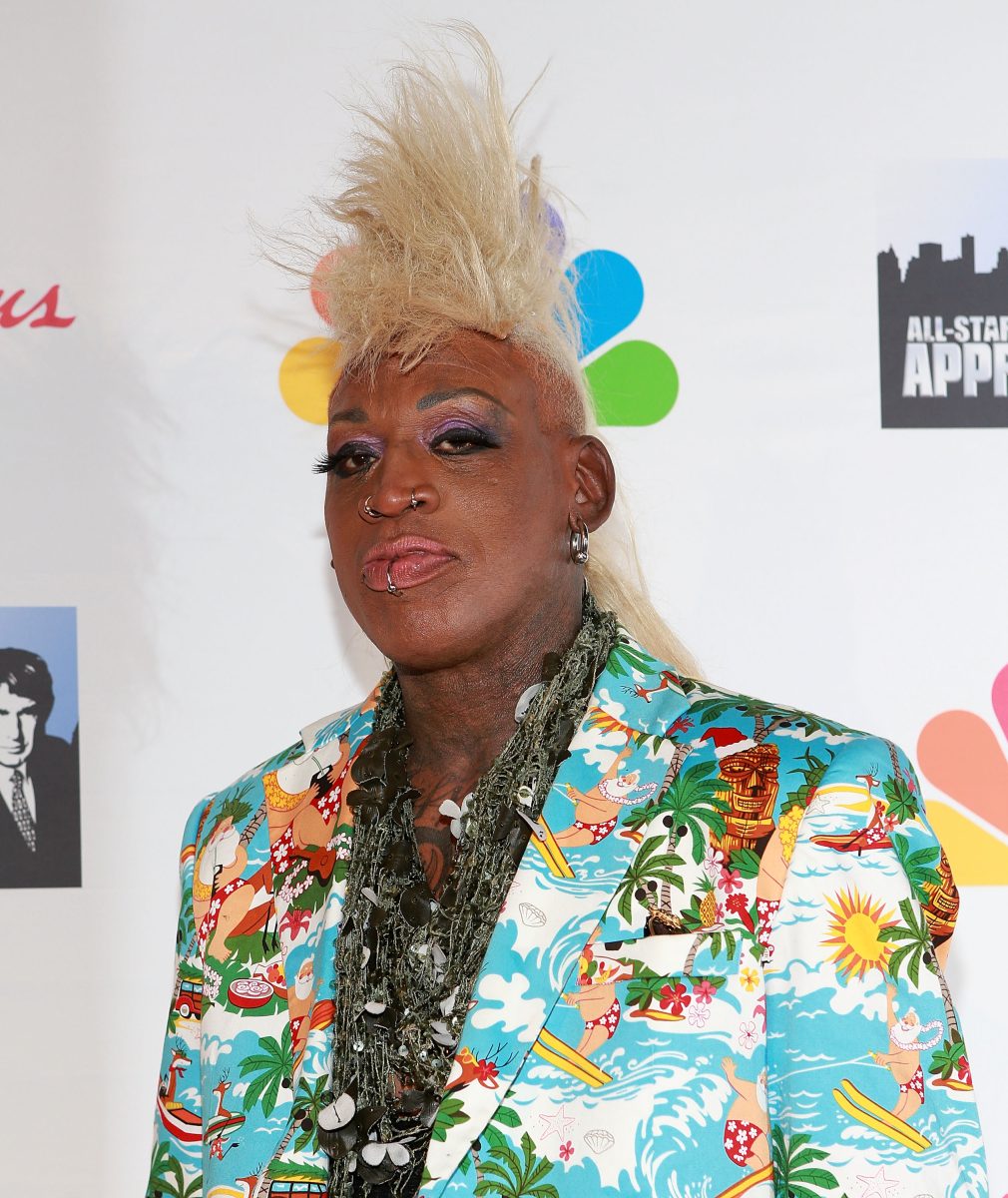 L’ex stella Nba Dennis Rodman nei guai: beccato contromano in autostrada L’ex stella Nba Dennis Rodman nei guai: beccato contromano in autostrada