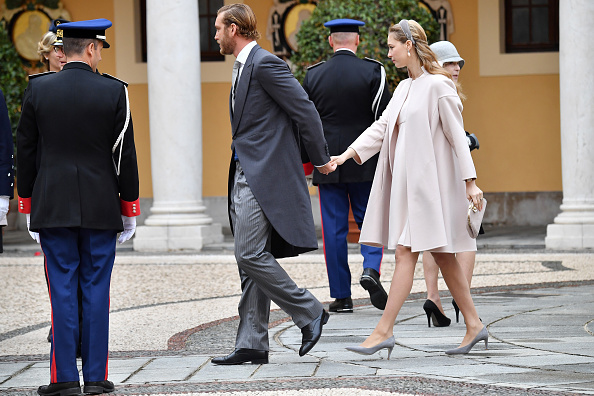 Beatrice Borromeo, prima uscita col pancione. Anche J-Ax presto papà Beatrice Borromeo, prima uscita col pancione. Anche J-Ax presto papà