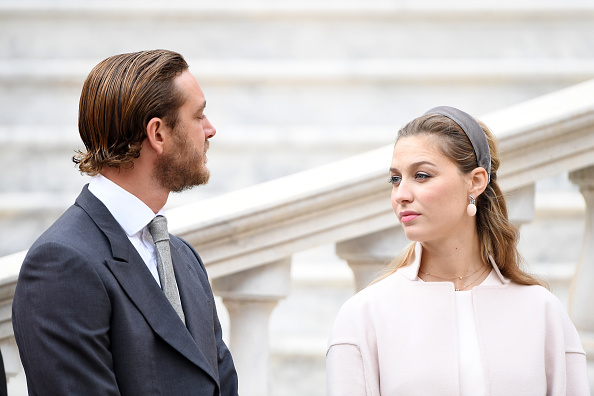Beatrice Borromeo, prima uscita col pancione. Anche J-Ax presto papà Beatrice Borromeo, prima uscita col pancione. Anche J-Ax presto papà