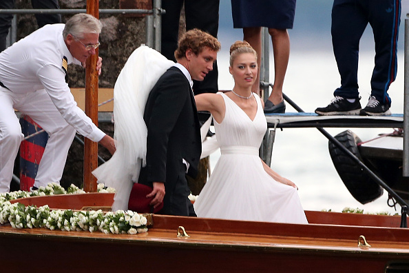 Beatrice Borromeo, prima uscita col pancione. Anche J-Ax presto papà Beatrice Borromeo, prima uscita col pancione. Anche J-Ax presto papà