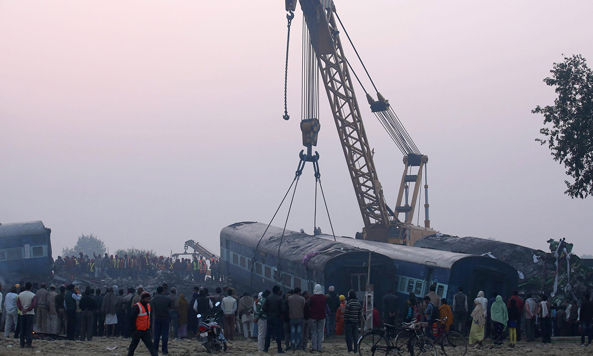 India: la strage del treno – FOTO