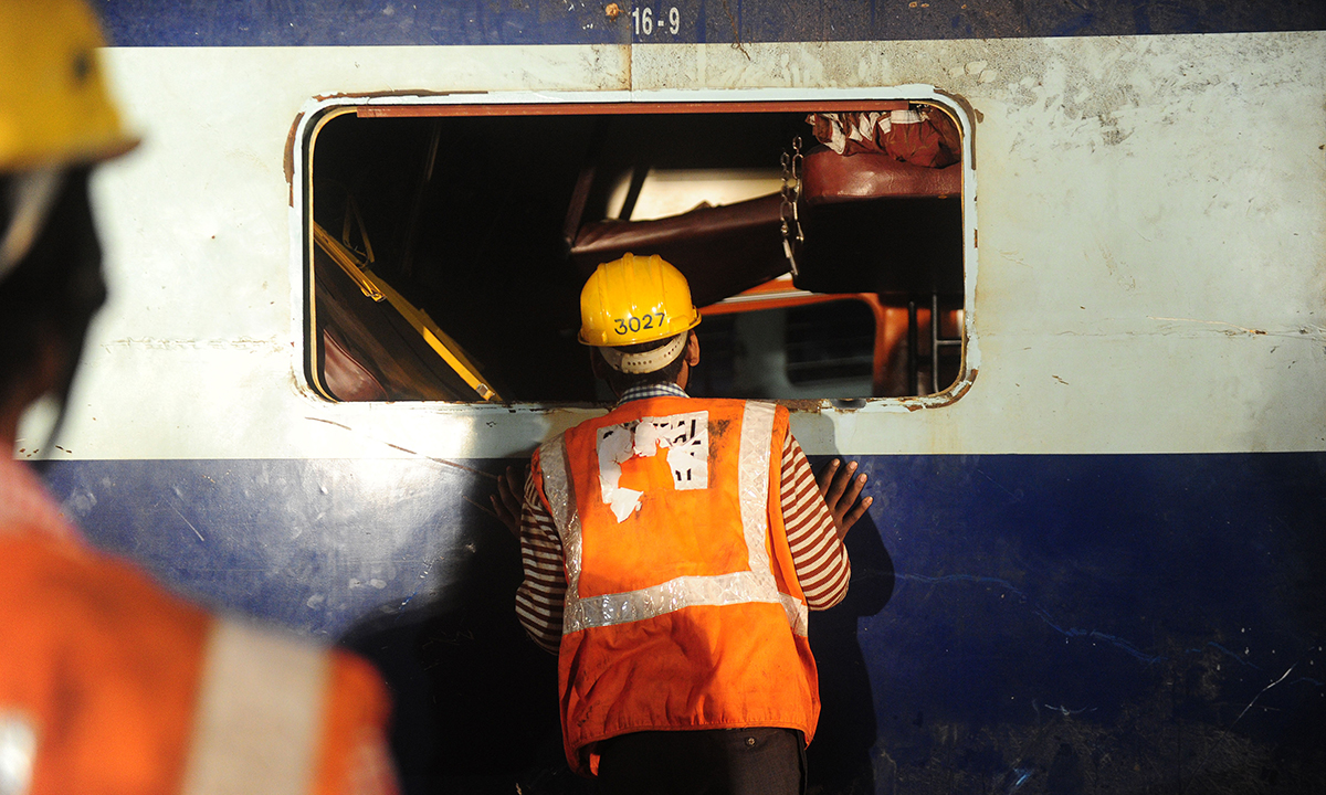 India: la strage del treno – FOTO