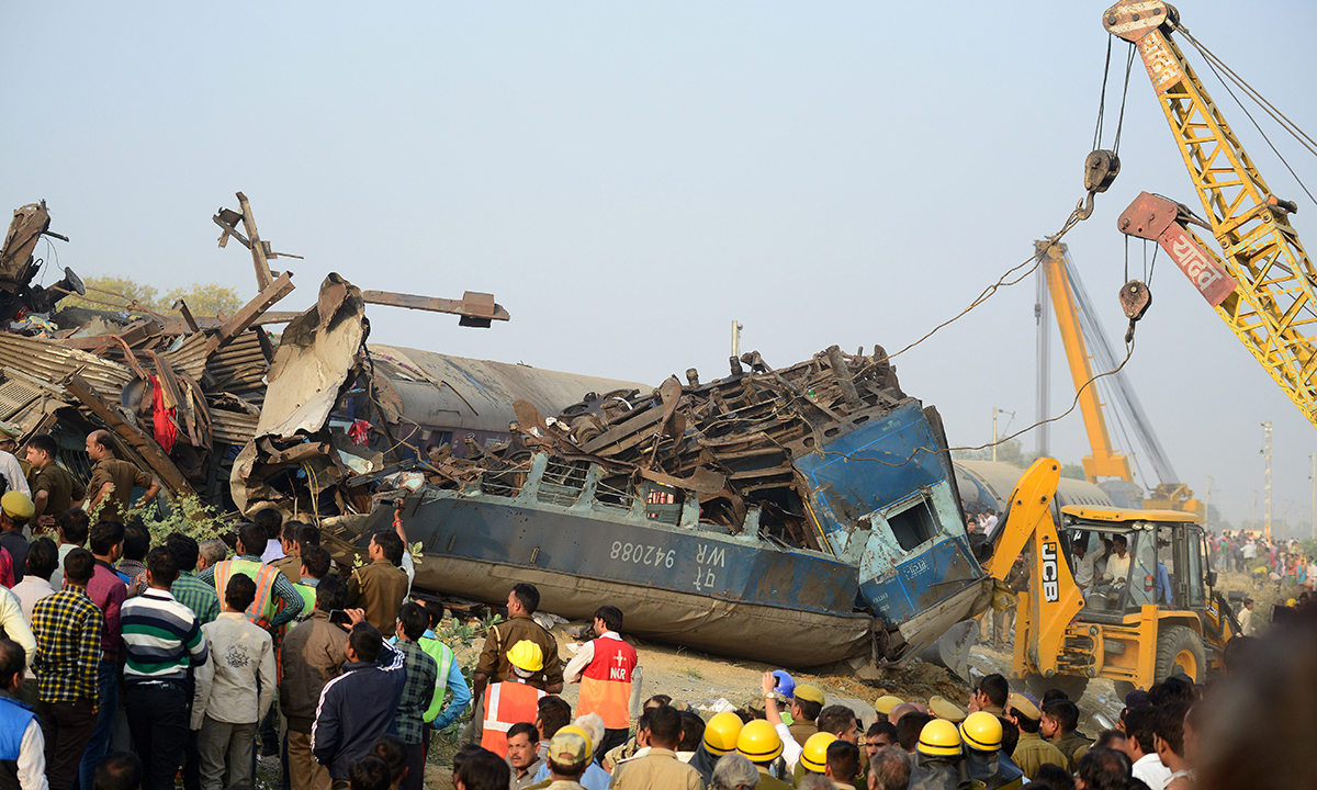 India: la strage del treno – FOTO