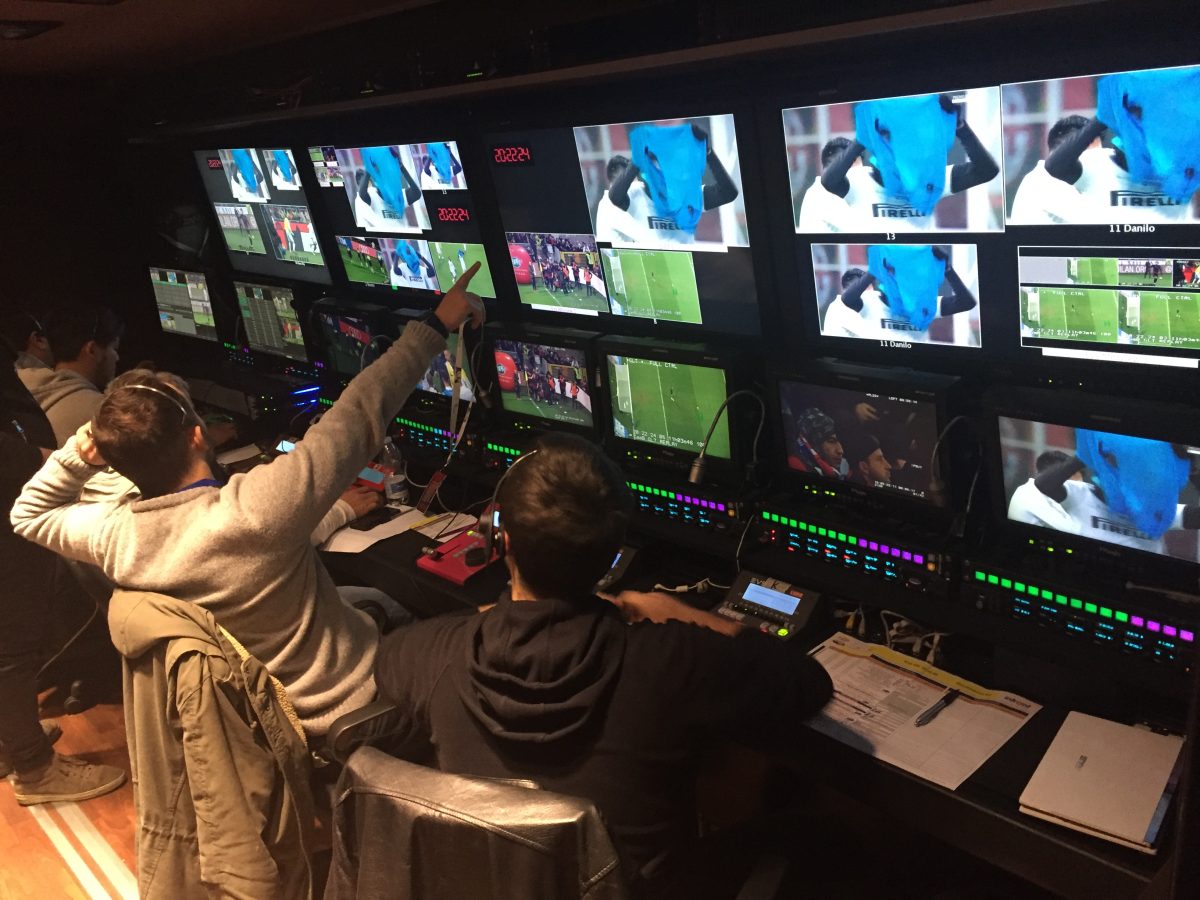 Milan-Inter 2-2: il derby visto e vissuto dalla cabina di regia Tv Milan-Inter 2-2: il derby visto e vissuto dalla cabina di regia Tv