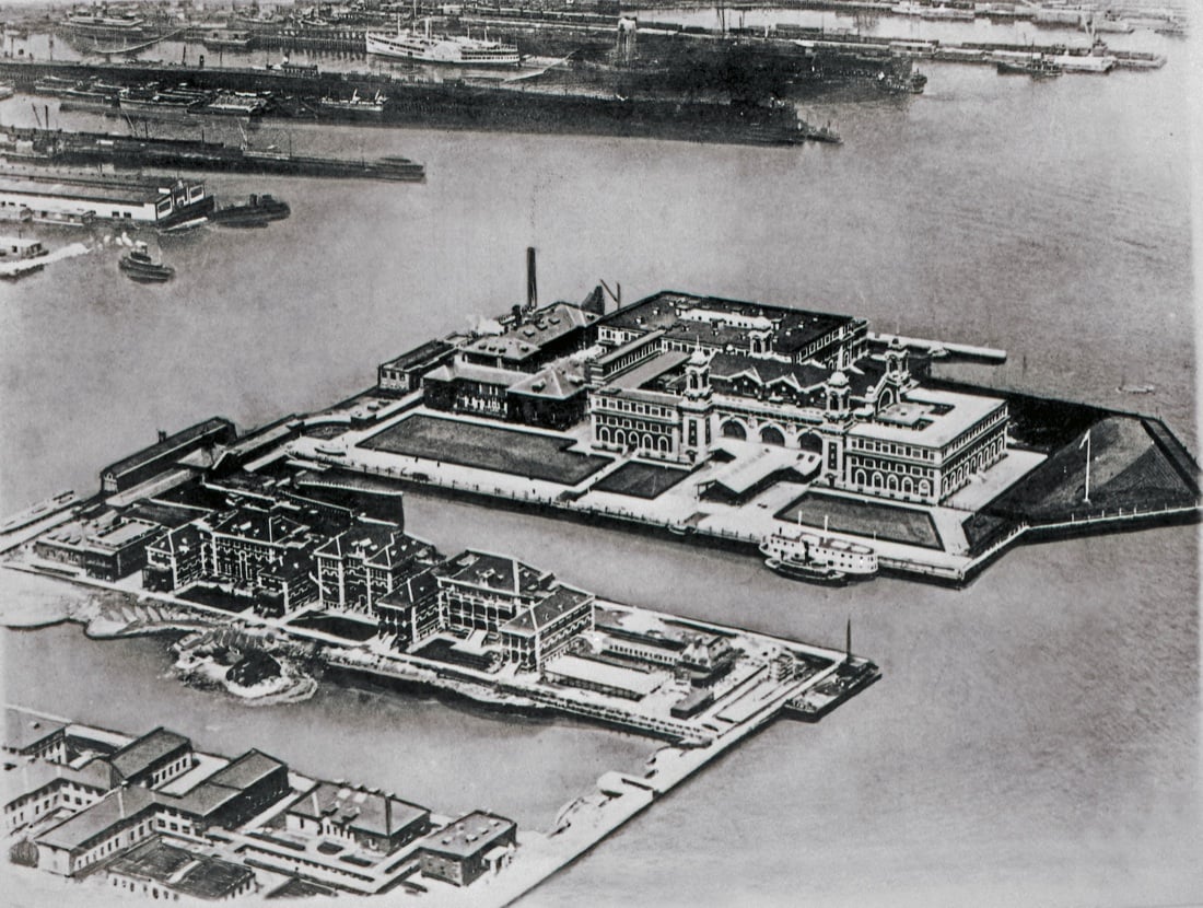 Ellis Island e l’America degli emigranti (1892-1954) Ellis Island e l’America degli emigranti (1892-1954)