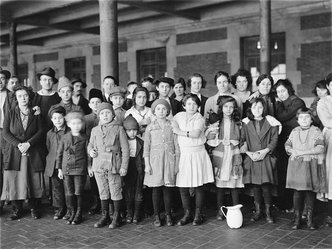 Ellis Island e l’America degli emigranti (1892-1954) Ellis Island e l’America degli emigranti (1892-1954)