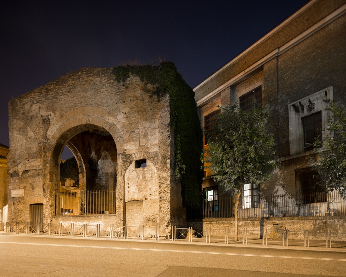 Roma: Indagine (fotografica) ai limiti di una città Roma: Indagine (fotografica) ai limiti di una città