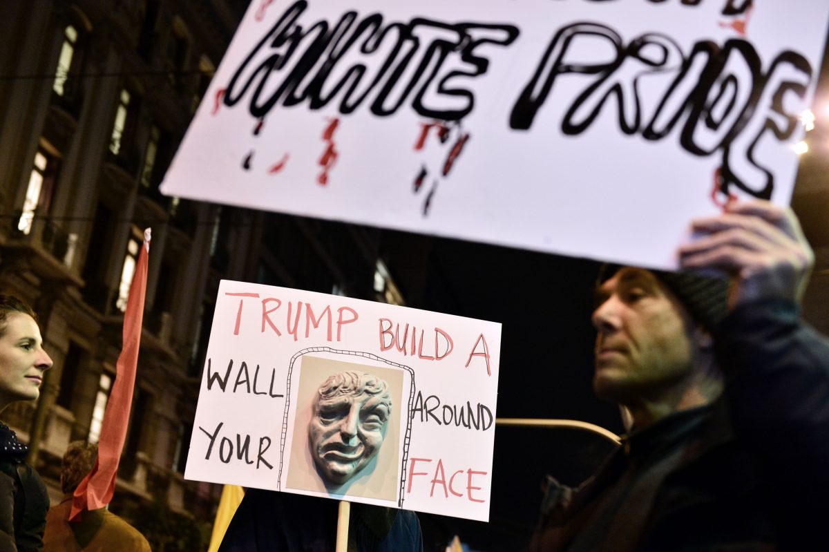 Gli scontri ad Atene durante la visita di Obama