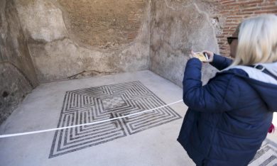 Pompei, apre la “Domus dei mosaici geometrici” – Foto