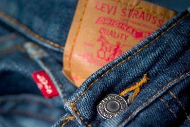 In vendita i jeans da 80.000 dollari