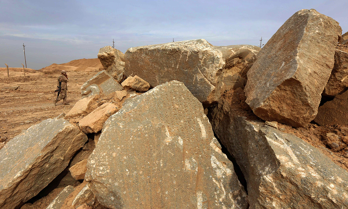 Iraq, le rovine assire di Nimrud distrutte dall’Isis – Foto