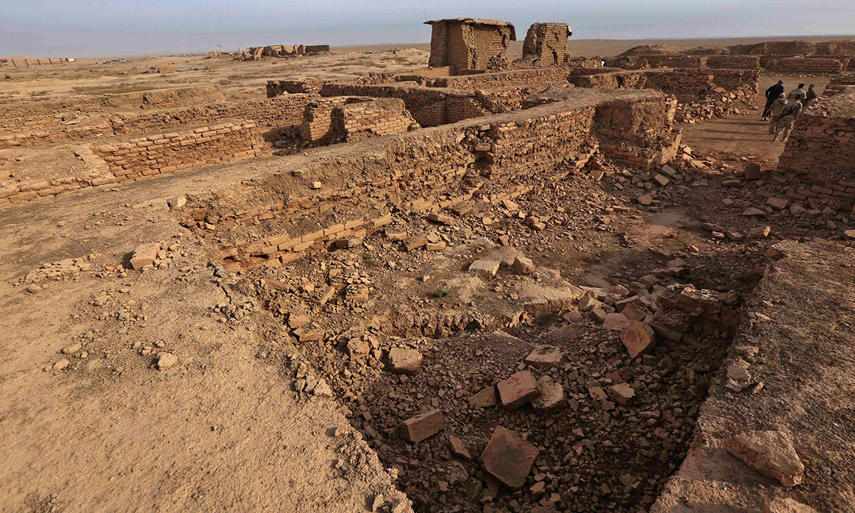 Iraq, le rovine assire di Nimrud distrutte dall’Isis – Foto
