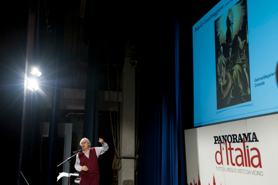 Vittorio Sgarbi mattatore a Mantova – FOTO e VIDEO Vittorio Sgarbi mattatore a Mantova – FOTO e VIDEO