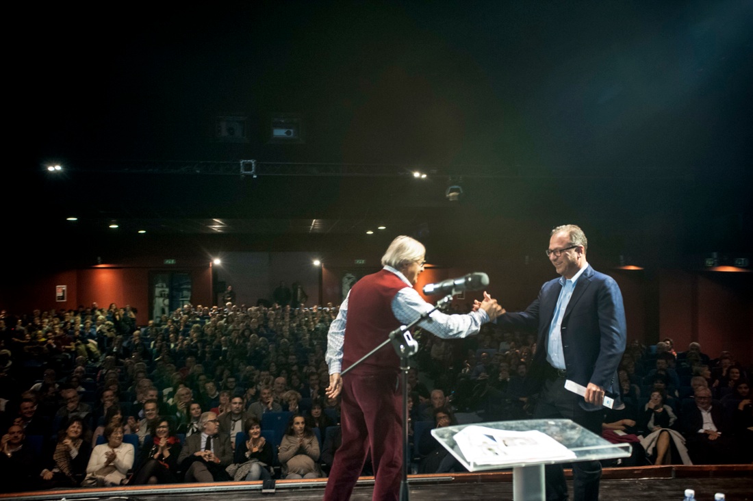 Vittorio Sgarbi mattatore a Mantova – FOTO e VIDEO Vittorio Sgarbi mattatore a Mantova – FOTO e VIDEO