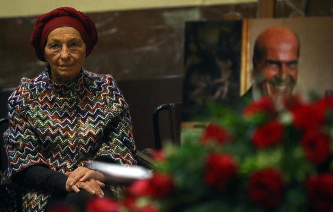 Umberto Veronesi, l’ultimo omaggio di Milano – FOTO