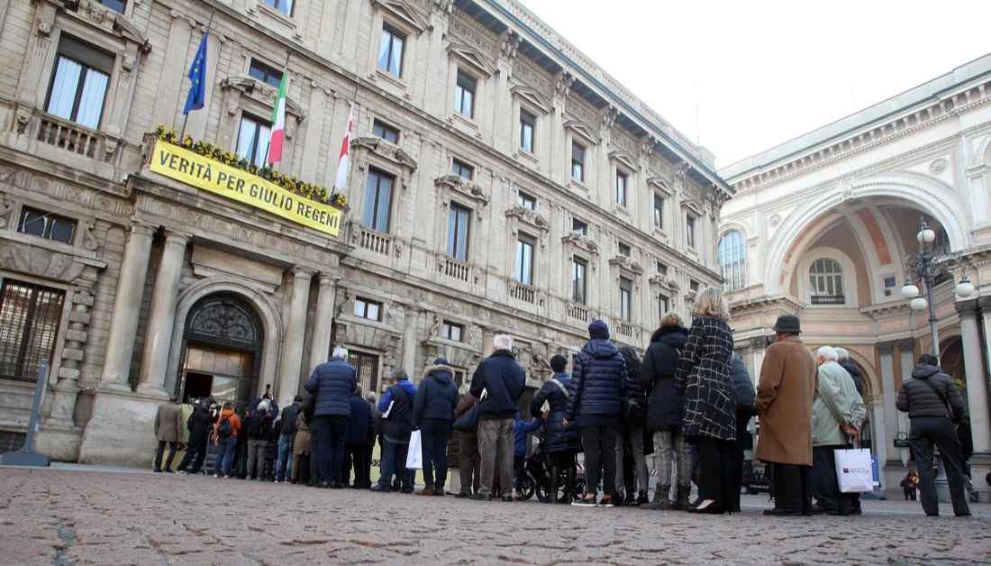 Umberto Veronesi, l’ultimo omaggio di Milano – FOTO